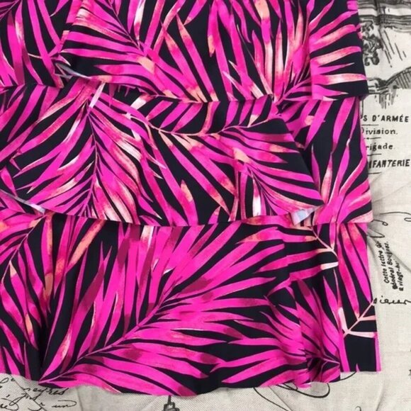 Island Escape Beach Underwire Tankini Swim Top - Picture 4 of 8